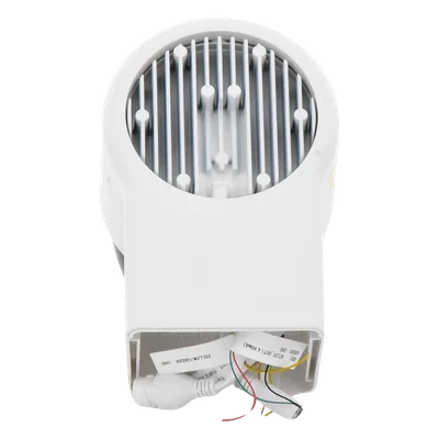 Domo PTZ IP / 4 Megapixel / 4X Zoom Óptico / IR EXIR 50 m (164 ft) / WDR 120 dB / AcuSense / Luz Estroboscópica y Sirena / PoE+ / IP66 — vista 3