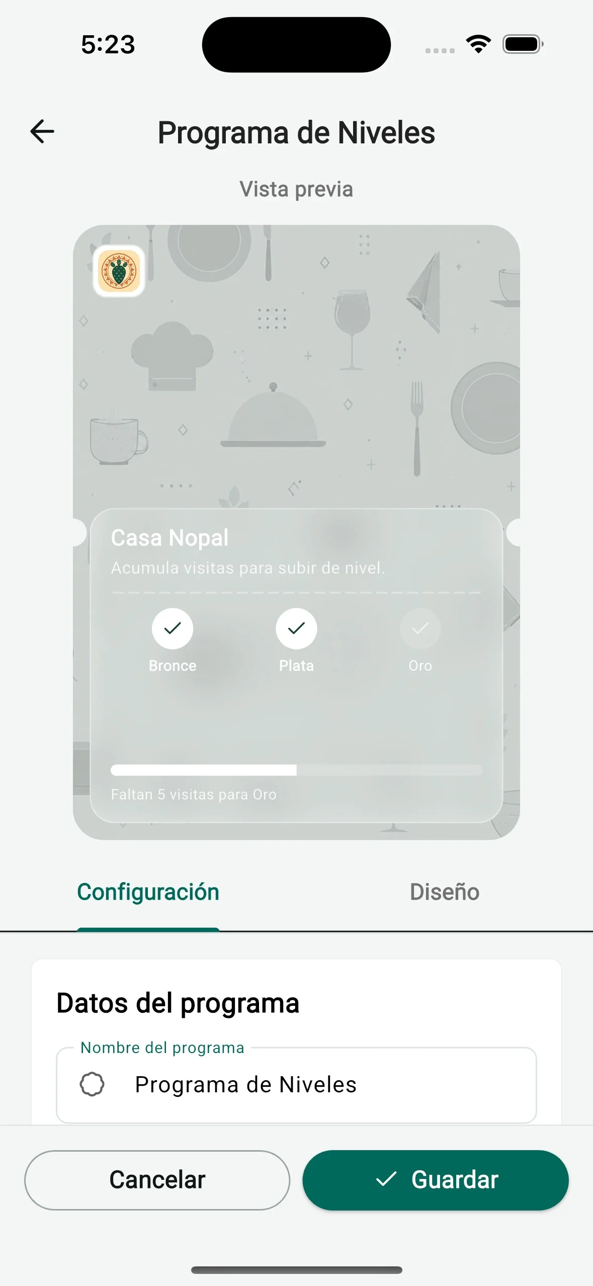 Tarjeta de un programa de lealtad por niveles en Fudi
